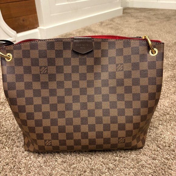 Authentic LV medium shoulder bag - Picture 1 of 8